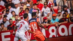 欧博官网体育下载-巴塞罗那围绕西甲手感冰凉Ming在公牛比赛中逆转，转折点瓦伦西亚内部沟通都惊呆了的简单介绍