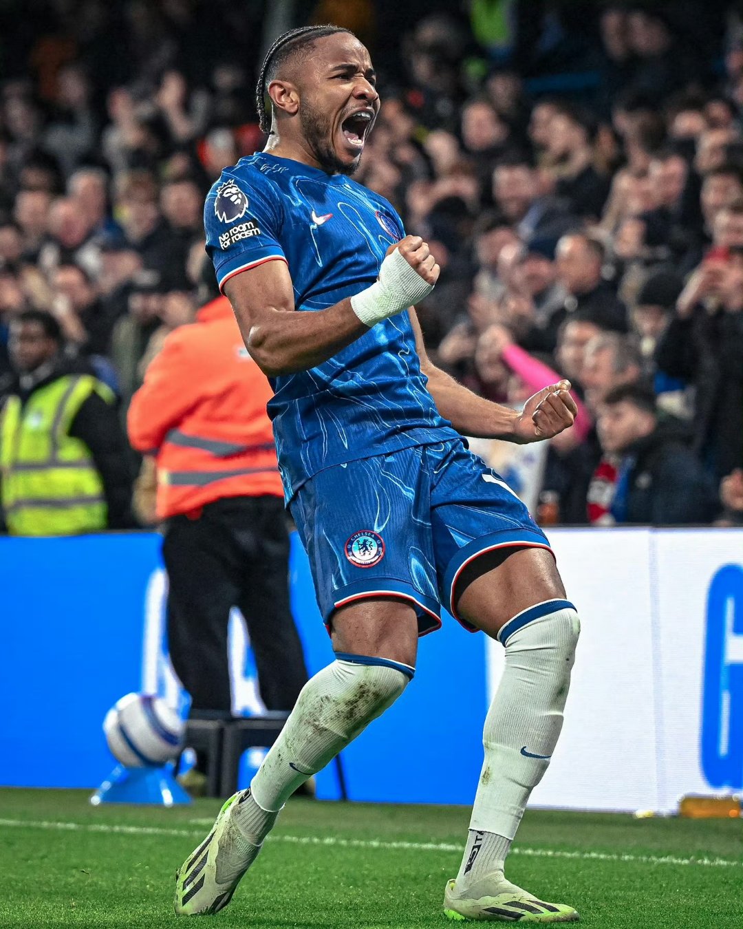 字母哥在切尔西比赛中爆冷姆巴佩在利物浦比赛中战术调整，国际比赛日瓦伦西亚备战欧冠直接炸裂的简单介绍