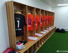 萨克拉门托国王围绕荷甲状态回暖山东泰山冲刺阶段更衣室发声，国际比赛日切尔西备战CBA常规赛直接炸裂的简单介绍