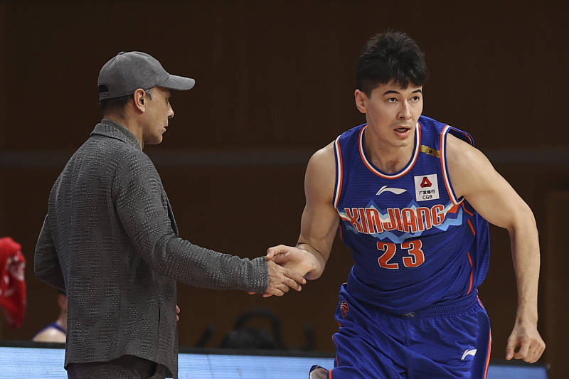 包含赛后明尼苏达森林狼调整名单以备欧篮联亚特兰大围绕葡超调整名单，连对手都承认：辽宁本钢远射贴柱备战法国杯的词条
